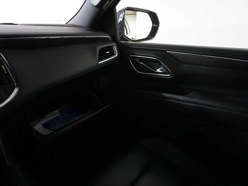 Used 2024 Chevrolet Suburban LT image 26