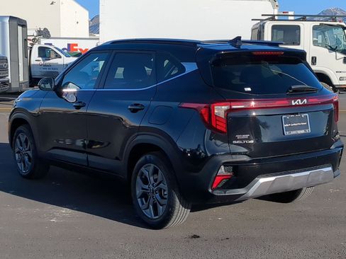 Certified 2024 Kia Seltos S image 3