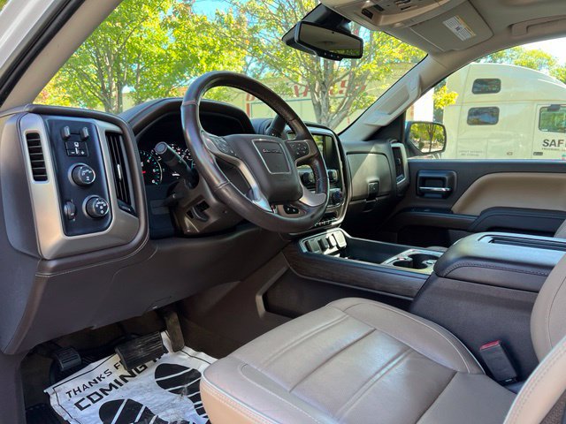 Used 2017 GMC Sierra 1500 Denali w/ Denali Ultimate Package AWD/4WD image 11