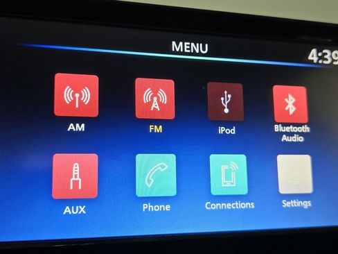 Used 2024 Nissan Sentra S image 7