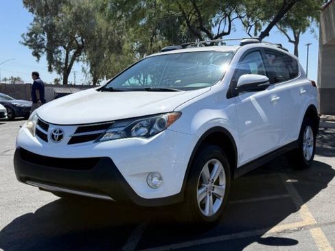 Used 2013 Toyota RAV4 XLE FWD image 7