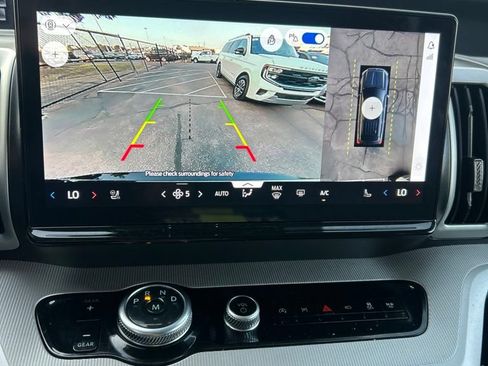 Used 2025 Ford Expedition Max Active RWD image 9