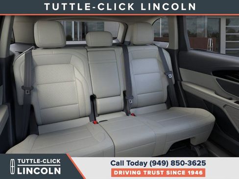 New 2026 Lincoln Nautilus Premier image 11