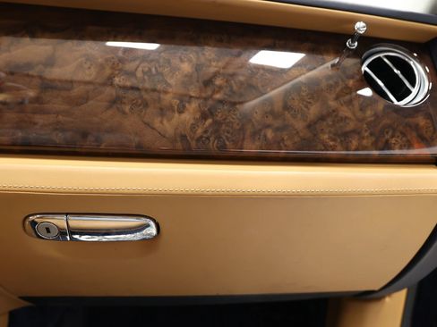 Used 2016 Rolls-Royce Ghost image 84