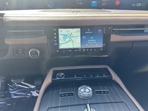New 2026 Lincoln Navigator Black Label AWD/4WD image 17