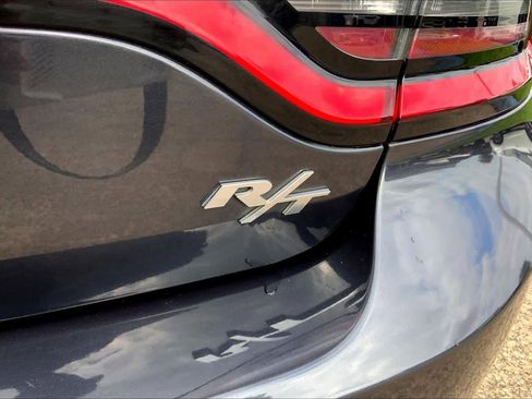 Used 2018 Dodge Charger R/T image 9