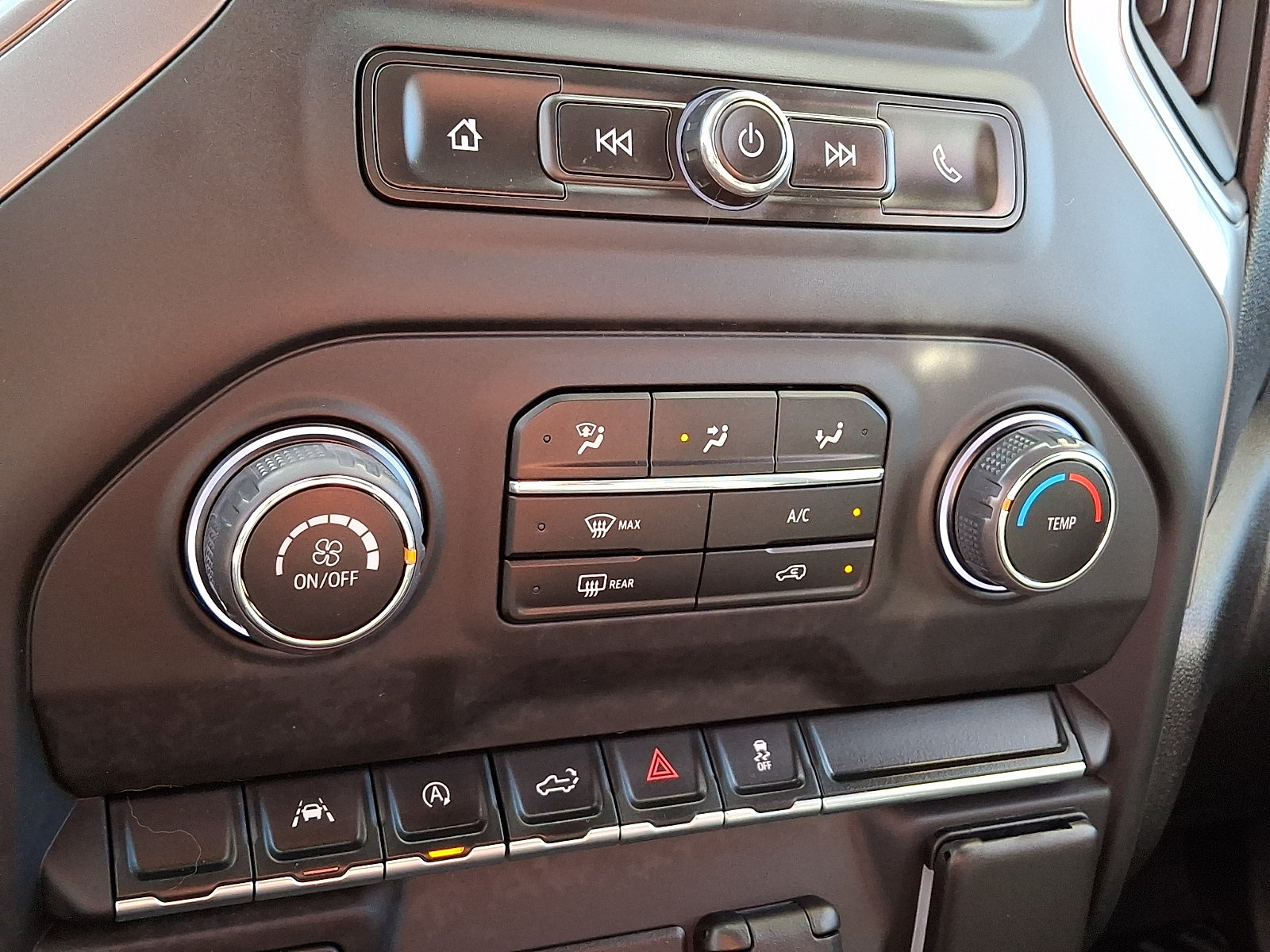 Used 2023 Chevrolet Silverado 1500 Custom w/ LPO, Dark Essentials Package AWD/4WD image 16