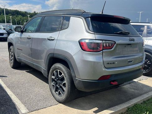 Used 2019 Jeep Compass Trailhawk w/ Safety & Security Group AWD/4WD image 2