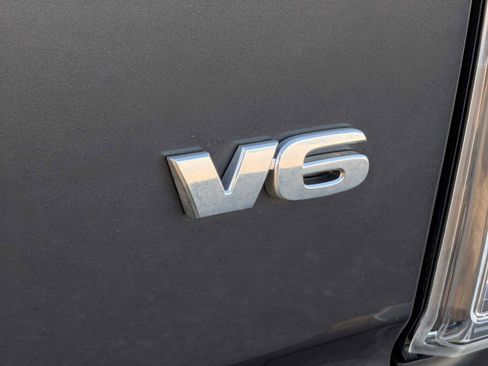 Used 2023 Toyota Tacoma TRD Sport image 14