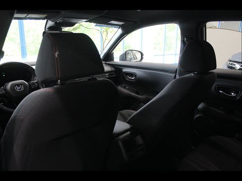 Certified 2025 Honda HR-V Sport image 15