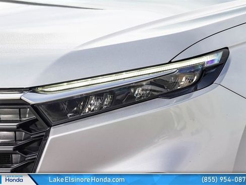 Used 2023 Honda CR-V EX-L image 5