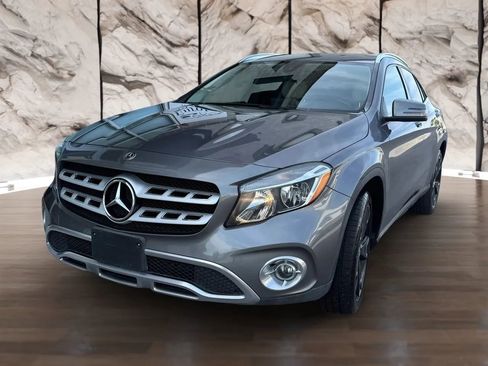Used 2019 Mercedes-Benz GLA 250 w/ Premium Package image 10