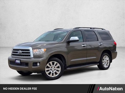 Used 2014 Toyota Sequoia Platinum RWD image 1