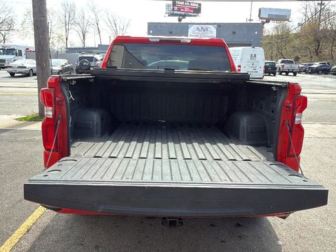 Used 2019 Chevrolet Silverado 1500 Custom w/ Custom Value Package image 23