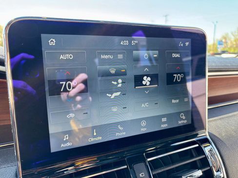 Used 2020 Lincoln Navigator L Reserve w/ Equipment Group 201A Reserve AWD/4WD image 36