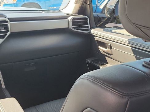 Used 2023 Toyota Tundra Limited image 23