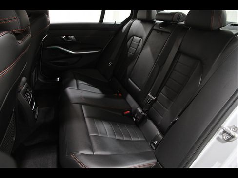 Used 2021 BMW 330e xDrive w/ Premium Package AWD/4WD image 22