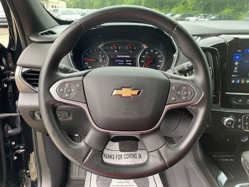 Used 2023 Chevrolet Traverse LT image 15