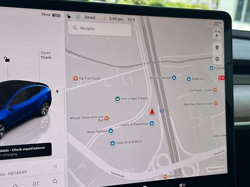 Used 2023 Tesla Model Y Long Range AWD/4WD image 23