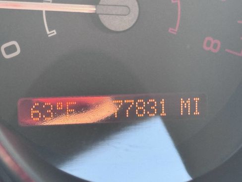 Used 2007 Saturn Sky w/ Premium Trim Pkg image 25