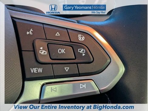 Used 2023 Volkswagen Taos SE FWD image 25