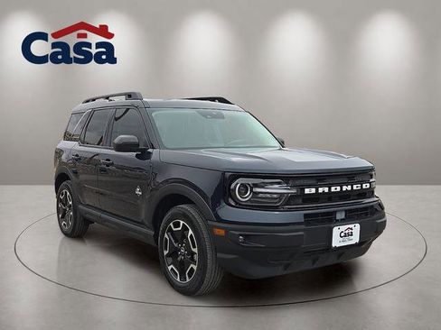 Used 2023 Ford Bronco Sport Outer Banks w/ Tech Package AWD/4WD image 1