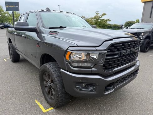 Used 2022 RAM 3500 Big Horn w/ Night Edition AWD/4WD image 7