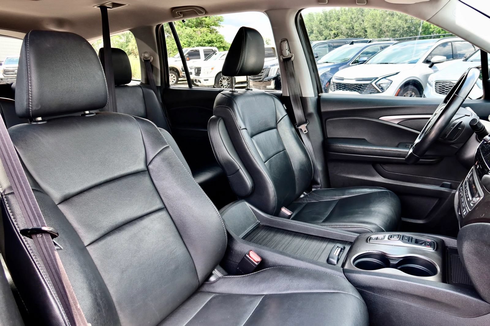 Used 2022 Honda Pilot Special Edition image 11