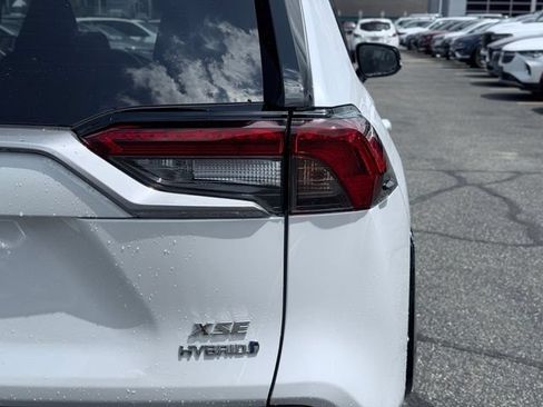 Used 2024 Toyota RAV4 XSE w/ Weather Package AWD/4WD image 8