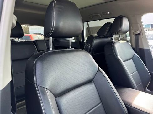 Used 2021 Volkswagen Atlas SE w/ Panoramic Sunroof Package image 25