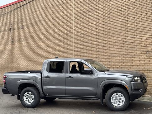 New 2026 Nissan Frontier S image 7