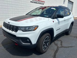 Used 2024 Jeep Compass Trailhawk AWD/4WD video 1