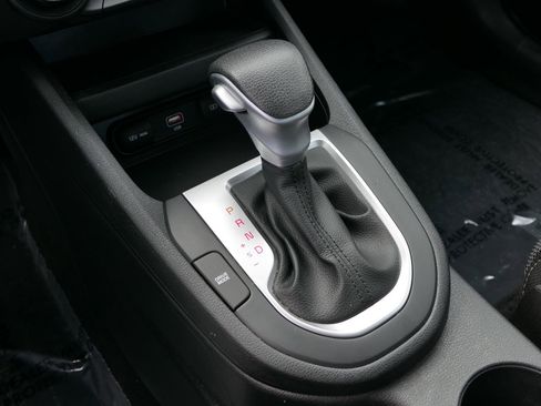 Used 2024 Kia Forte LXS w/ LXS Technology Package FWD image 19