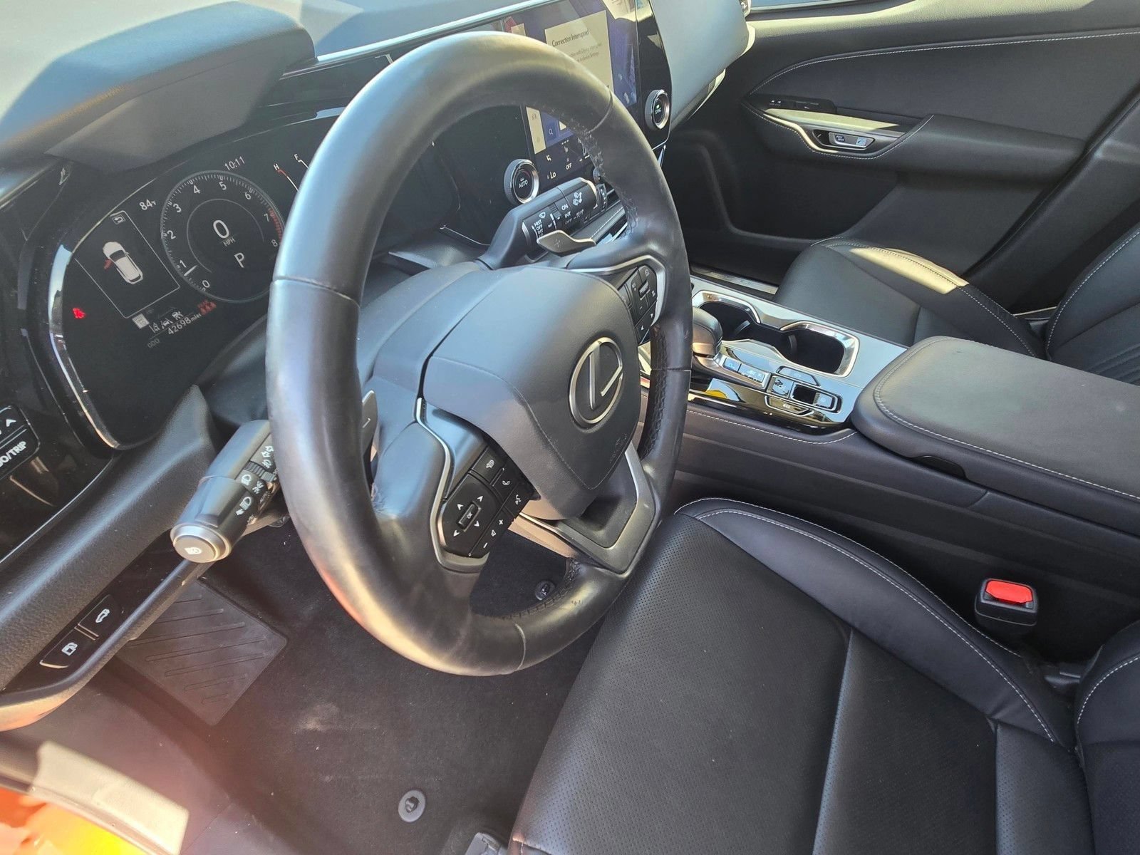 Used 2024 Lexus NX 250 FWD image 13