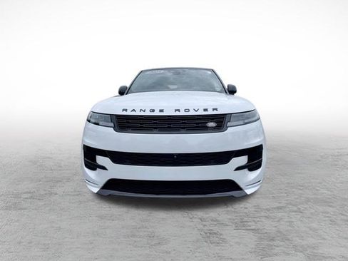 Used 2025 Land Rover Range Rover Sport Dynamic SE AWD/4WD image 2