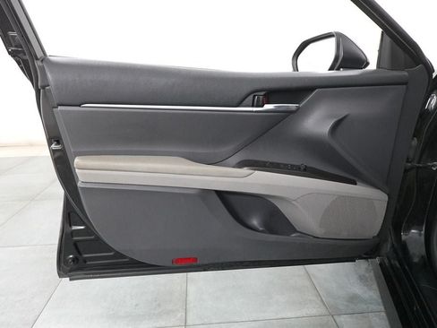 Used 2022 Toyota Camry LE FWD image 20