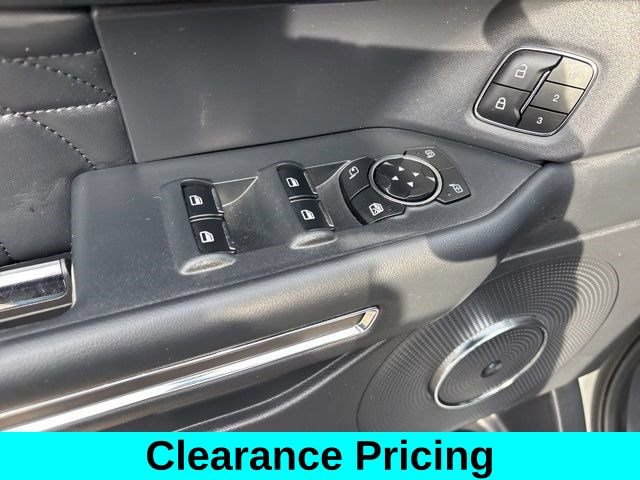 Used 2023 Ford Expedition Max Platinum AWD/4WD image 14