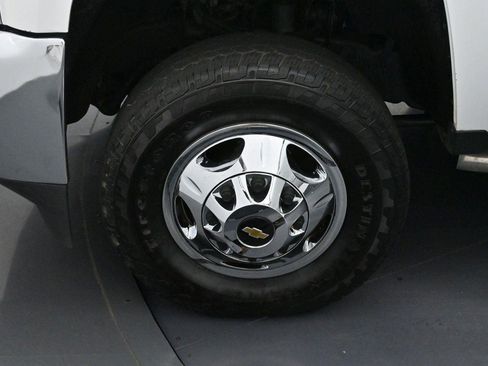 Used 2018 Chevrolet Silverado 3500 LTZ w/ Duramax Plus Package AWD/4WD image 31