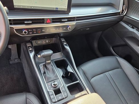 Used 2025 Kia Sorento S AWD/4WD image 21