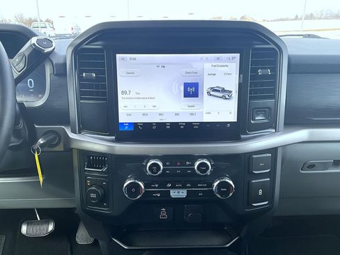 Used 2025 Ford F150 XLT w/ Equipment Group 301A Standard image 14