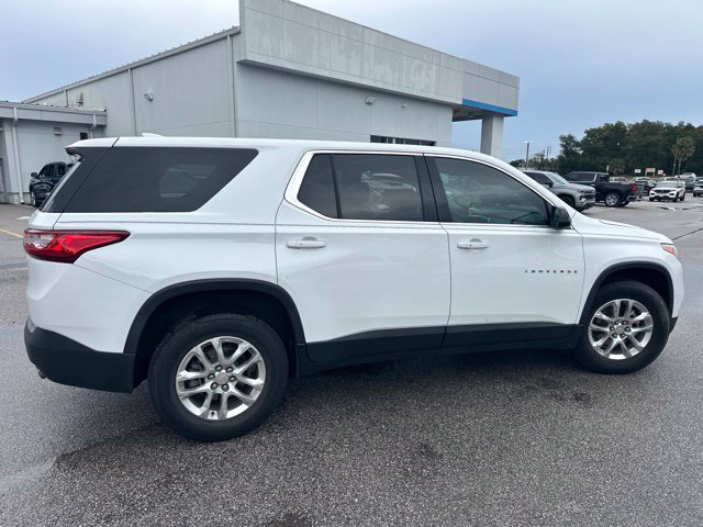 Used 2021 Chevrolet Traverse LS FWD image 8