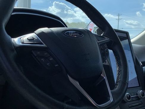 Used 2021 Ford Edge SEL w/ Convenience Package AWD/4WD image 19