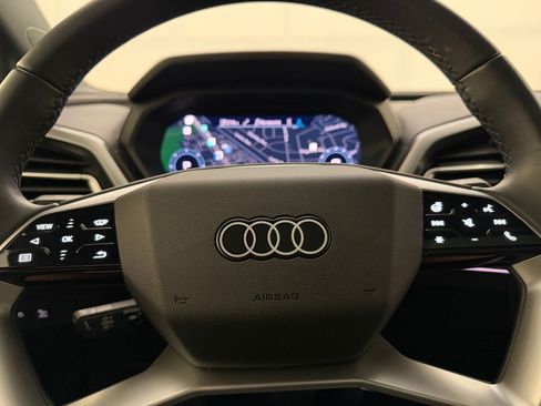 Used 2025 Audi Q4 e-tron Prestige w/ Black Optic Package AWD/4WD image 11