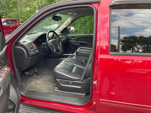 Used 2012 Chevrolet Tahoe LT w/ Luxury Package AWD/4WD image 9