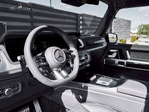 Used 2026 Mercedes-Benz G 63 AMG 4MATIC image 2