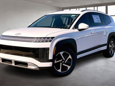 New 2026 Hyundai Ioniq 9 S image 2