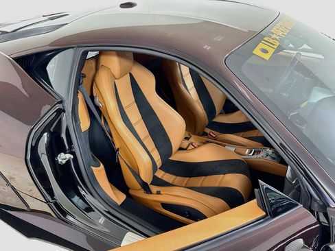 Used 2011 Ferrari 458 Italia Coupe RWD image 22