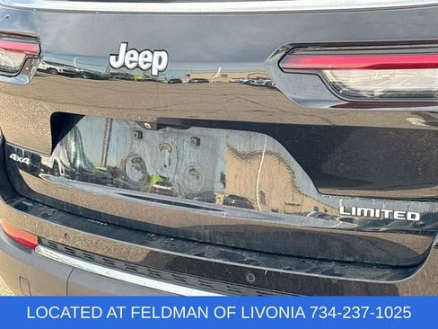 Used 2024 Jeep Grand Cherokee L Limited w/ Luxury Tech Group II image 31