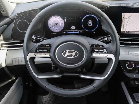 New 2026 Hyundai Elantra Limited image 19