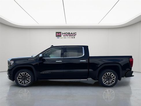Used 2024 GMC Sierra 1500 Denali Ultimate image 4